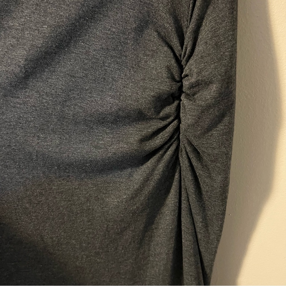 Old Navy | Maxi Maternity Dress - Picture 3 of 9